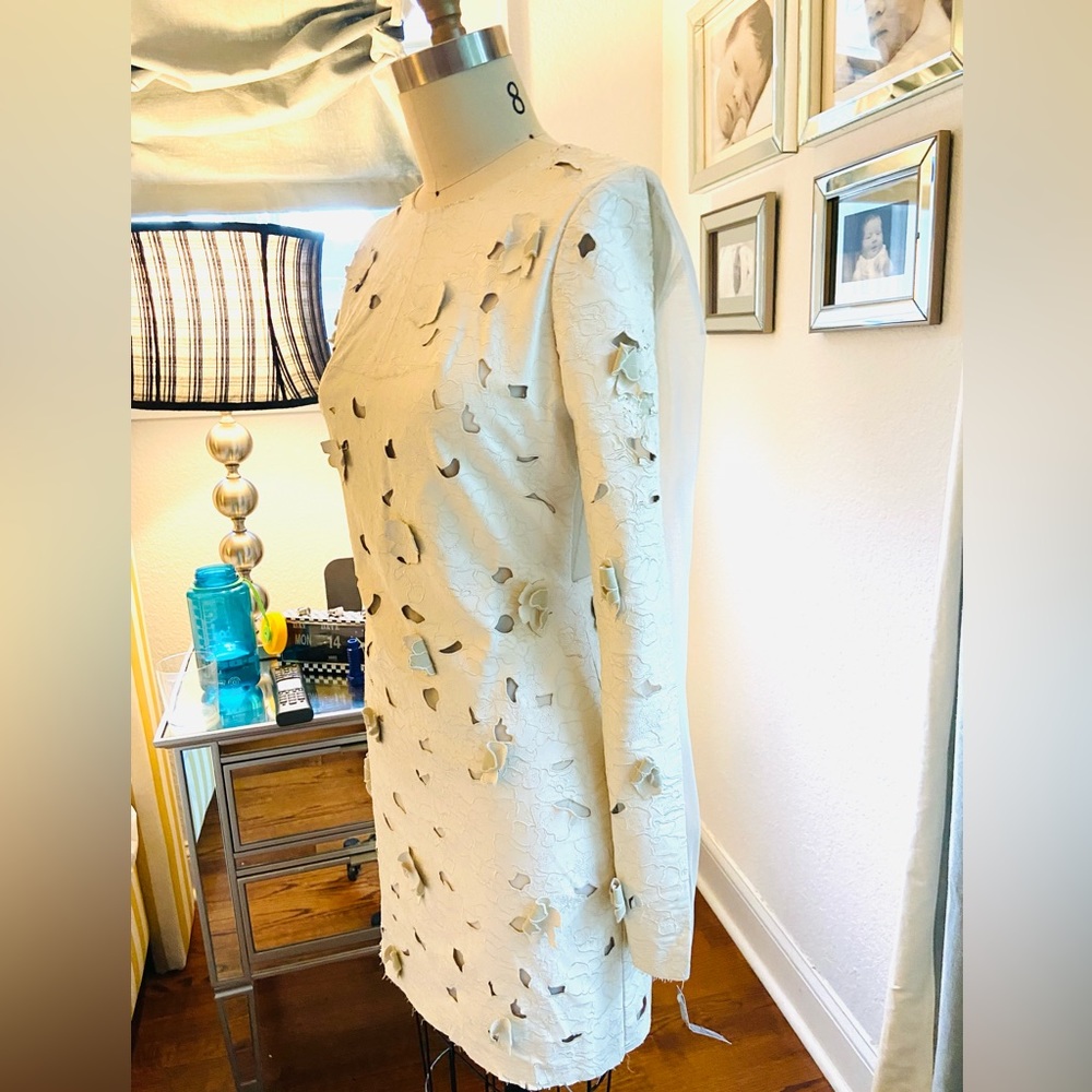 NWT-BCBG Max Azria sexy laser cut dress-see through back. Lined White-cream